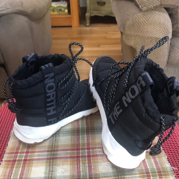 The North Face Thermoball Lace Up Waterproof Boots - Picture 11 of 14